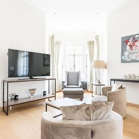 Maison Bord De - *