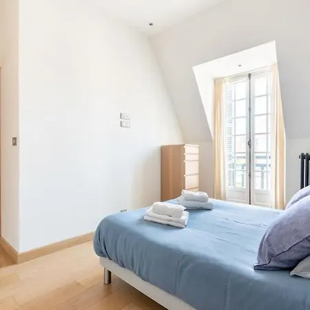 Maison Bord De - *
